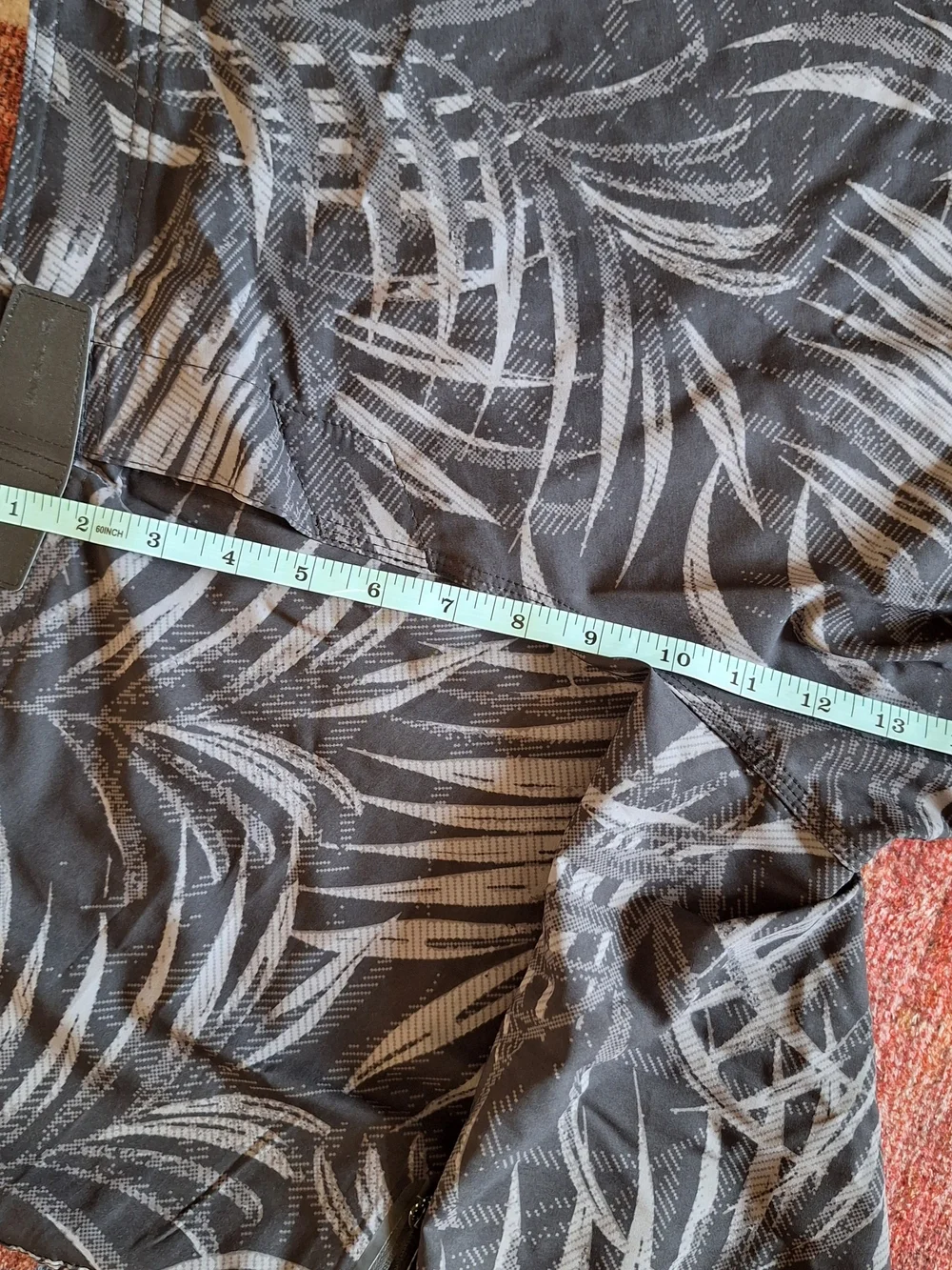 *New Without Tags* O'Neill Hyperfreak Black and Gray Palm-Print Board Shorts